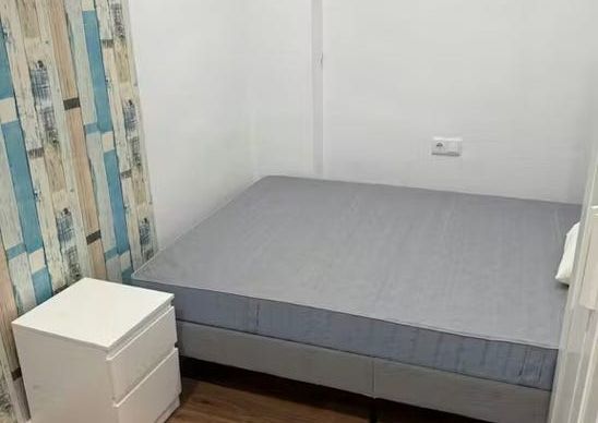 Plaça de Pep Ventura, Badalona, Catalonia 08912