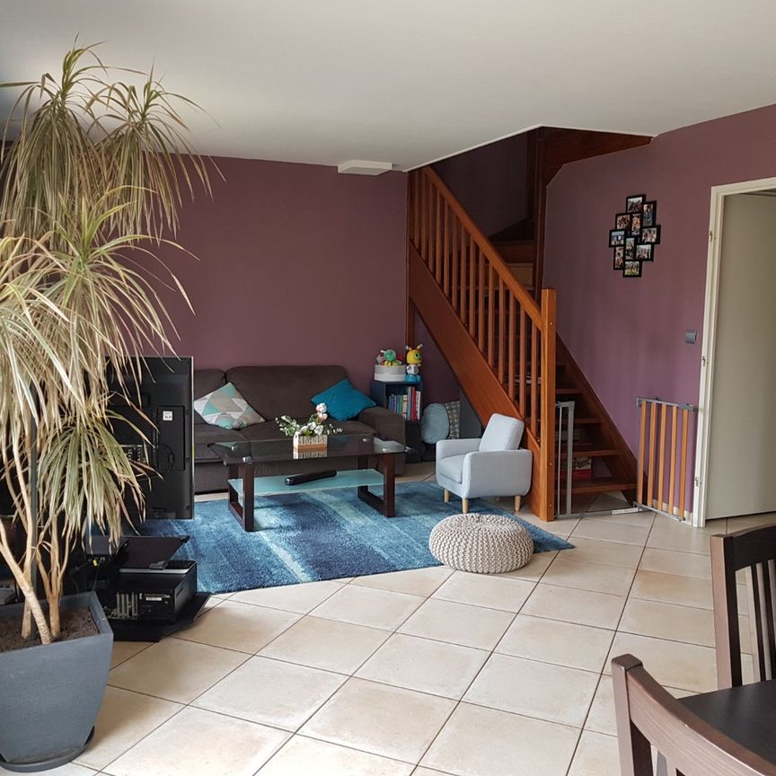 Location Maison 5 pièces 100m² RONCHIN 59790 - Photo 1