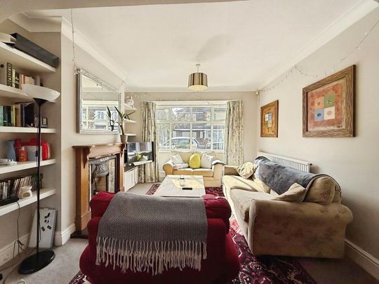 4 bedroom semi-detached house to rent - Photo 1