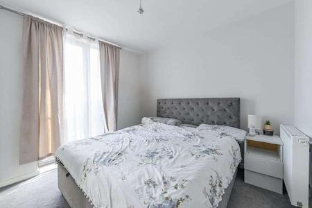 Maddison Building, Canning Town, E16 - Photo 2