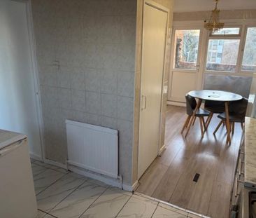 3 Bedroom Flat To Let - Photo 1