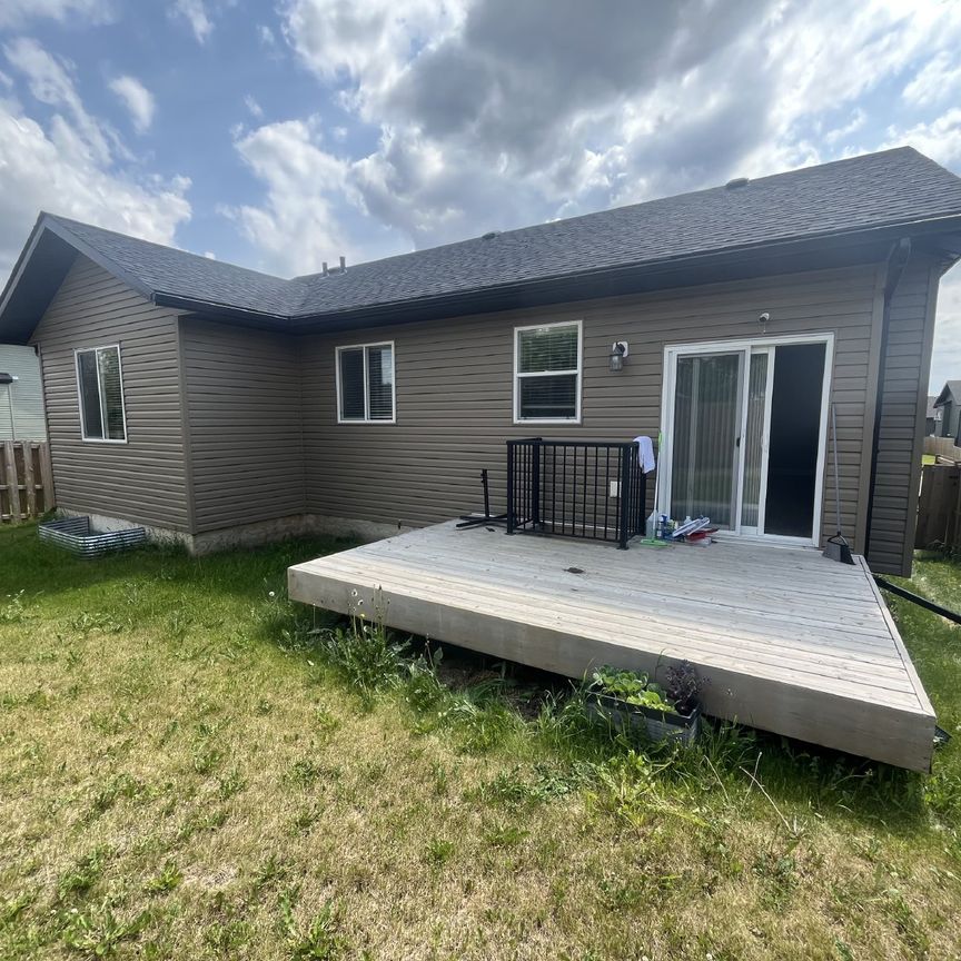 LEFLEY RESIDENCE - A - Photo 1