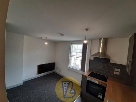 1 bedroom block of apartments to rent - Photo 5