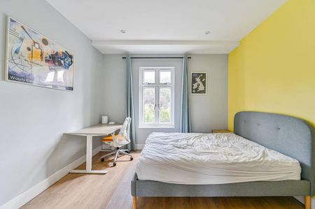 4 bedroom end of terrace house to rent - Photo 5