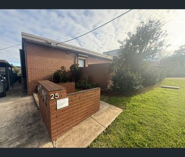 3/25 Hanson Street, Niddrie, Vic 3042 - Photo 6