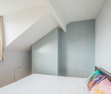 2 Bed Terraced House, Pennington Grove, LS6 - Photo 2
