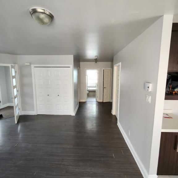 Spacieux appartement à aire ouverte dans un duplex. - Photo 1