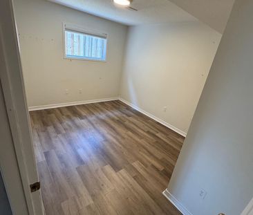 For Lease - 40 Leslie Avenue Unit# Lower, Barrie, Ontario - Photo 6