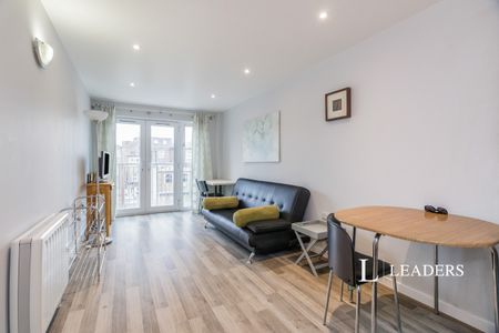 1 bedroom property to rent Kingston upon Thames, KT1 - Photo 2