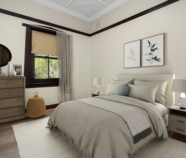 Large free-standing home in prime location - Photo 1