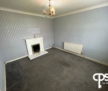 28 Glenfield Road, Lurgan BT66 8EP - Photo 2