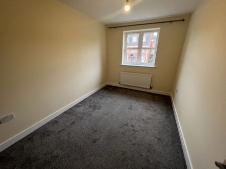 4 Bedroom Detached - Photo 4