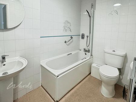 2 bedroom flat to rent - Photo 3