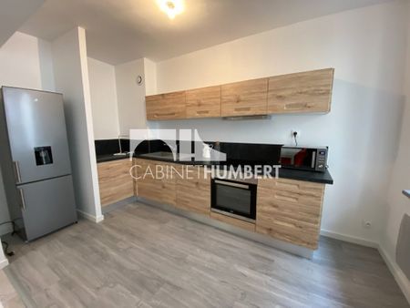 Location Appartement 3 pièces Meublé 78m² ST ETIENNE 42000 - Photo 5