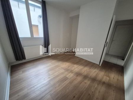 Location Appartement 3 pièces 68m² LILLE 59000 - Photo 3