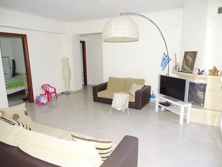 APARTMENT 125 SQ.M. FURNISHED OR EMPTY AND IN A CENTRAL POINT IN PLAGIARI. - Photo 3