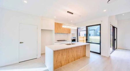 Exceptional 4-Bedroom Family Home for Rent - Photo 4