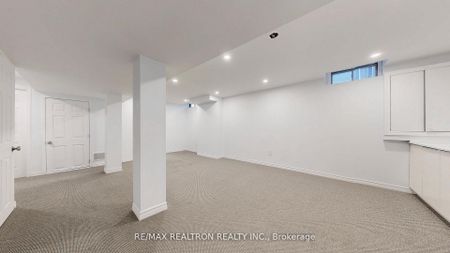 For Lease - 558 Willowick Drive, Newmarket, Ontario - Photo 3