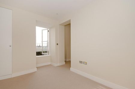 1 bedroom flat in Little Venice - Photo 3