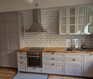 Tottvägen, Solna - Photo 1