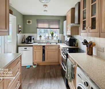 3 bedroom terraced house to rent - Photo 6