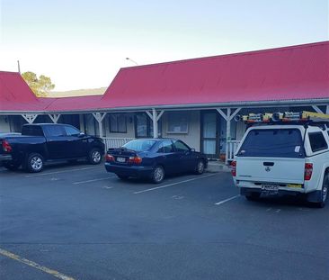 Studio in Belmont Boarding House - Photo 2