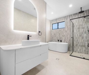 Brand New Spacious Modern Duplex - Photo 5