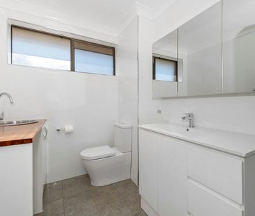 One Bedroom Apartment - Photo 5