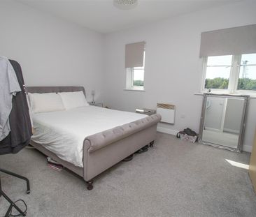 44 Woods Court, Propelair Way, Colchester, CO4 5YR - Photo 6