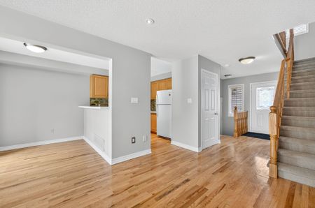 For Lease - 2456 LAZIO Lane, Oakville, Ontario - Photo 4