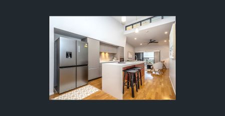 Townsville City Living, Just Steps Away! - Photo 3