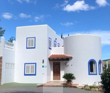 4 room luxury Villa for rent in Santa Eulària des Riu, Spain - Photo 3