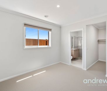 36 Bayberry Street, Armstrong Creek - Photo 3