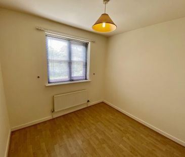 2 bedroom semi-detached bungalow to rent - Photo 2