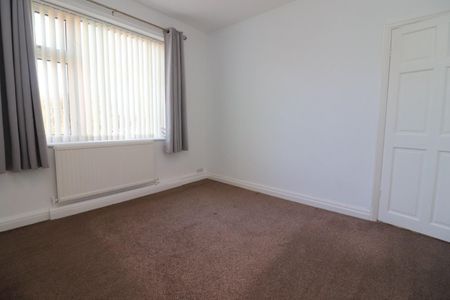 3 bedroom House To Let Total Size: 1002 SQ FT - Photo 3