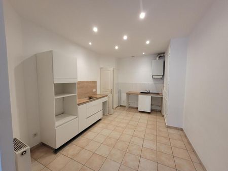 Location Appartement 3 pièces 81m² LYON 2ème - Photo 4