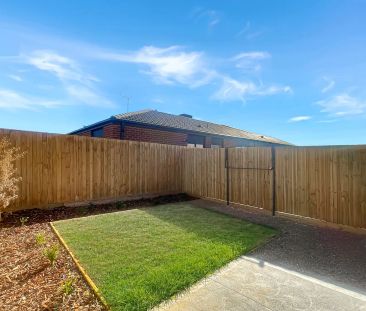 16 Redwater Drive, Mernda VIC 3754 - Photo 5