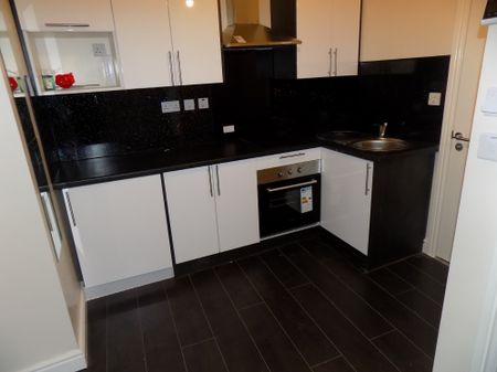 Ffordd Y Ffynnon, Bangor, Gwynedd, LL57 - Photo 2