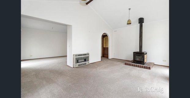 104 Mansfield Avenue, Mount Clear, Vic 3350 - Photo 1