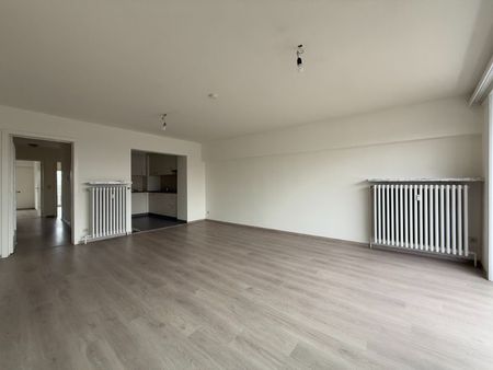 Gerenoveerd appartement met veel lichtinval, gelegen op de Markt - Foto 5