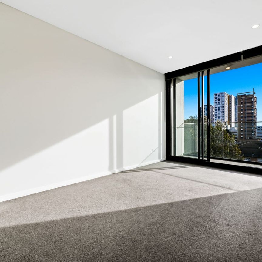 One-bedroom apartment available in Burwood - Photo 1