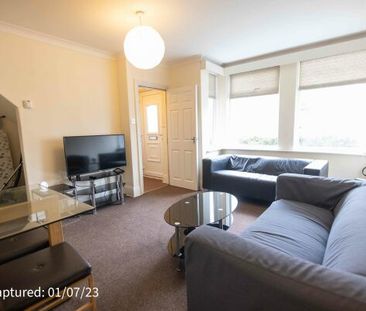 13 Ingleborough Avenue - Photo 1