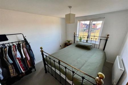 2 Bedroom Apartment To Let - Photo 4