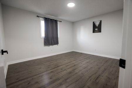 For Lease - 699 Classic Drive Unit# Main, London East, Ontario - Photo 5