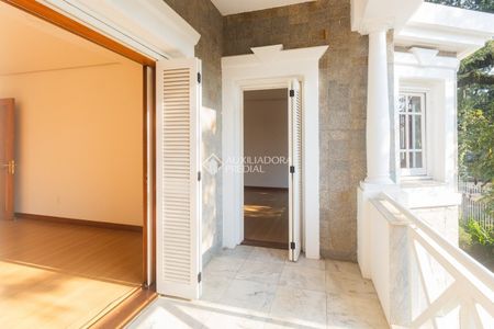 Casa em Condomínio com 4 quartos e 603m² para alugar em Três Figueiras, Porto Alegre. - Foto 4