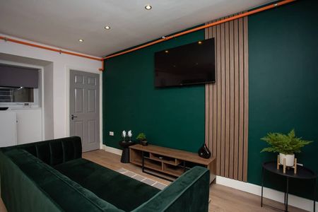 North Parade - Photo 3