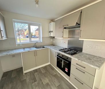 3 bedroom semi-detached house to rent - Photo 6