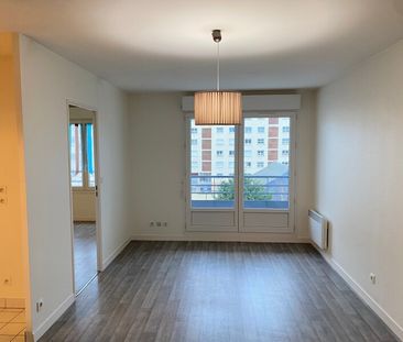 Location Appartement 2 pièces 40m² ORLEANS 45000 - Photo 3