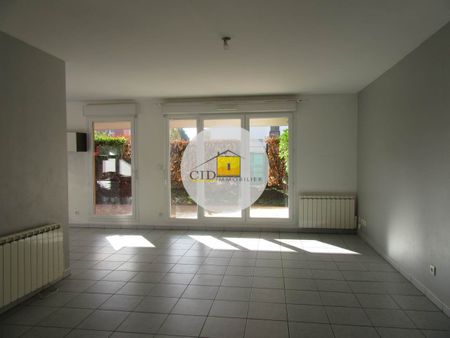 Location Appartement 3 pièces 63m² ST PRIEST 69800 - Photo 2