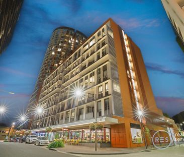 Light & Sunny 2 Bedroom Apartment near Green Square Train Station - Photo 3